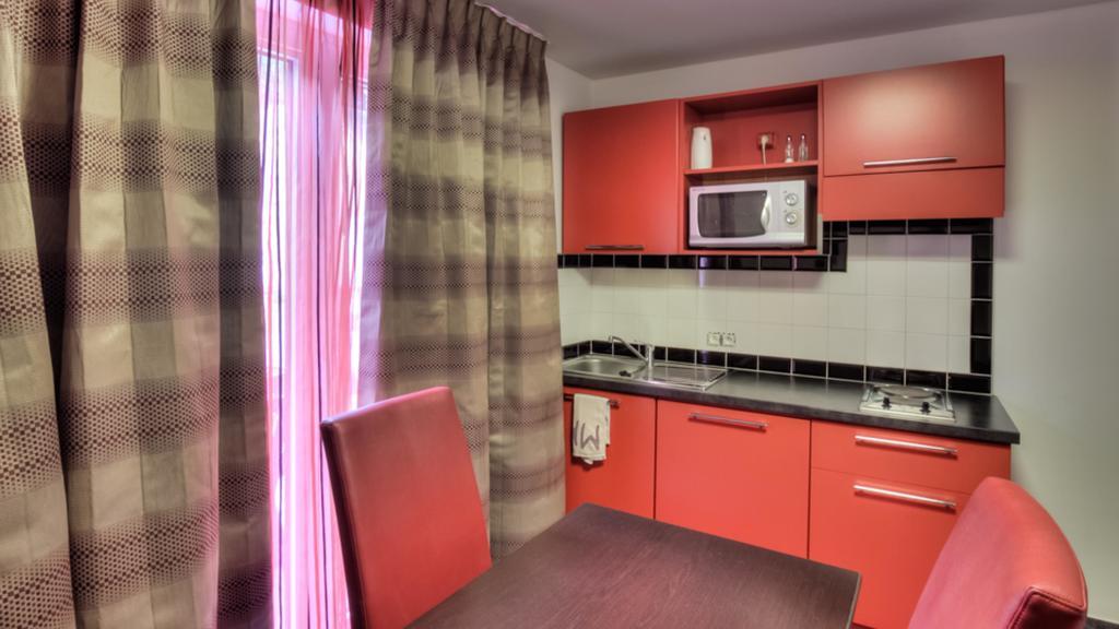 Apparthotel Belle Vue La Louvière Exterior foto